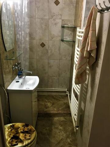 Фото номера Апартаменты с общей ванной комнатой Хостелы Oxigen Apartman B г. Меркуря-Чук 9